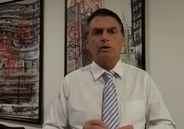 ‘Tratamento a quem atira em policial é o de bandido’, diz Bolsonaro