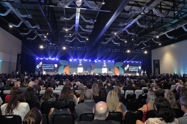  Governador participa da abertura do XXIV Congresso Brasileiro de Magistrados, em Salvador