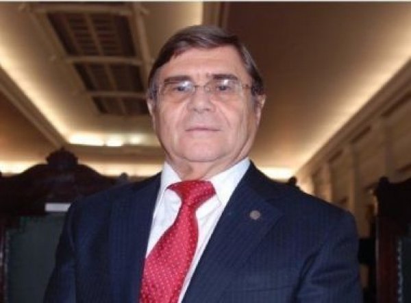 Morre ex-presidente da OAB-BA, Saul Quadros, vítima da Covid-19