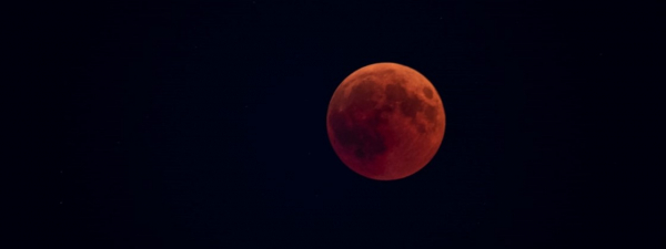  'Superlua de Sangue': eclipse lunar acontece dia 26 de maio
