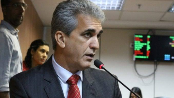 A pedido do deputado Robinson, presidente da Coelba será ouvido pela ALBA