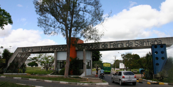 Abertas inscrições para professor-estagiário do Pré-Enem Social