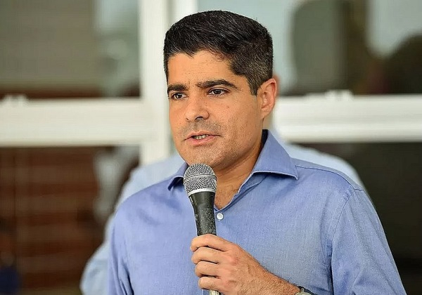 ACM Neto diz que propaganda do PT é ‘crime reincidente’ por associá-lo a Bolsonaro