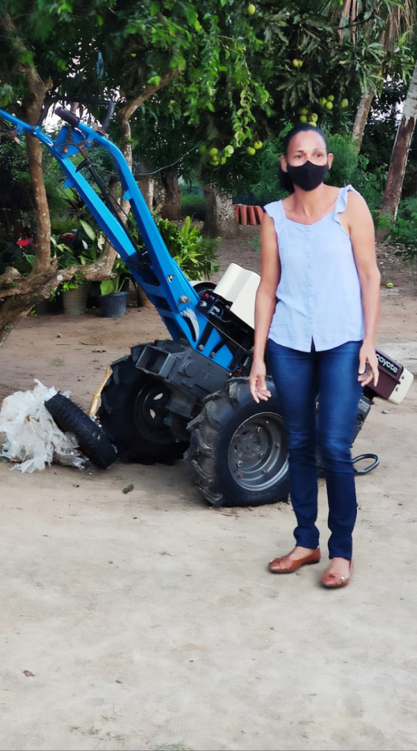 Agricultores familiares de Cruz das Almas recebem máquinas e equipamentos para melhorar produção agrícola