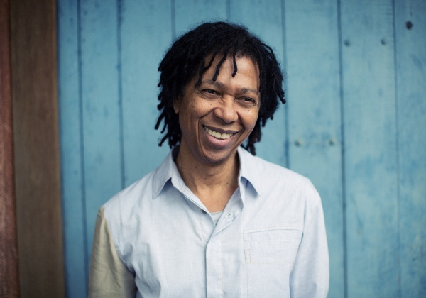 Após passar mal, Djavan é internado em hospital do Rio de Janeiro