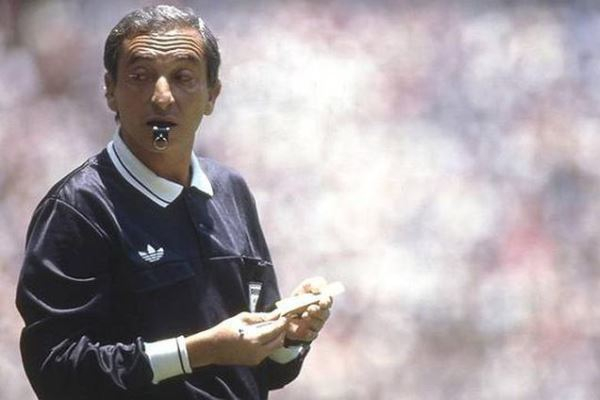Árbitro da final da Copa de 1986, Romualdo Arppi Filho morre em Santos