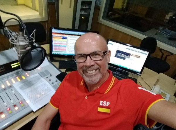 Beto Fernandes é sucesso no rádio de Salvador
