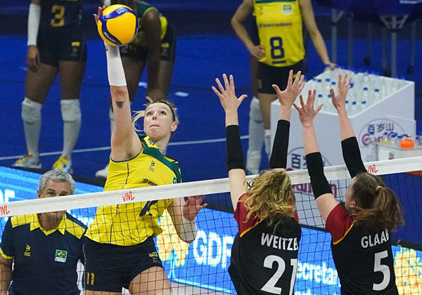 Brasil bate Alemanha e chega à 6ª vitória na Liga das Nações Feminina