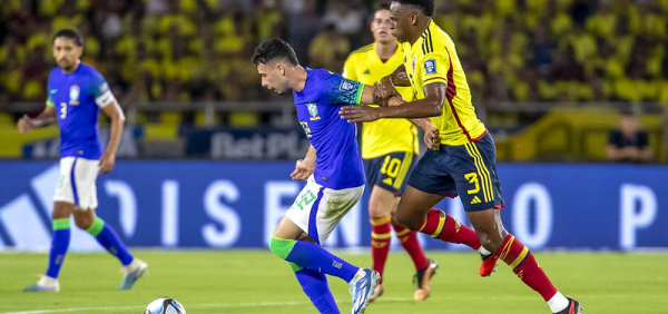 Brasil perde de virada para a Colômbia em sua segunda derrota consecutiva nas Eliminatórias da Copa