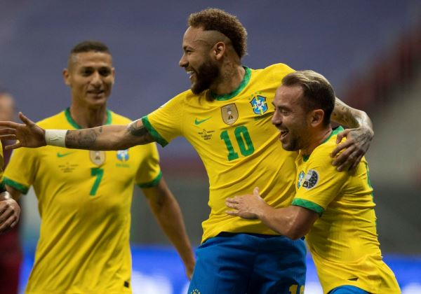 Brasil vence Venezuela por 3 a 0 em estreia na Copa América