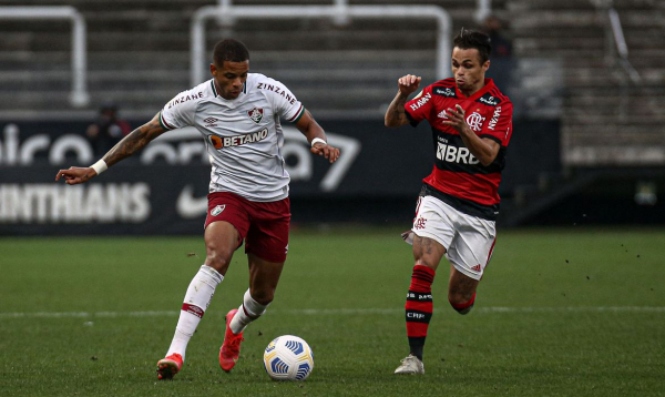 Brasileiro: Fluminense e Flamengo disputam clássico no Maracanã