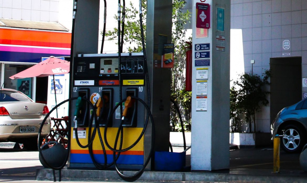 Cade vai investigar cartel no preço de combustíveis