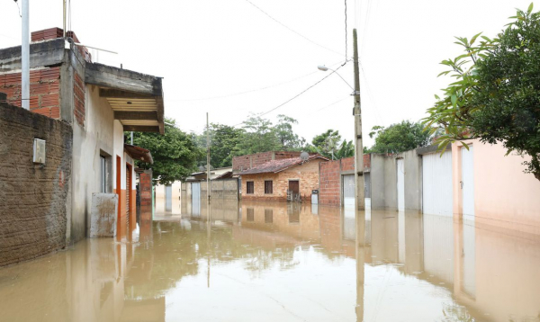 Caixa vai liberar FGTS para cidades atingidas pelas chuvas na BA e MG