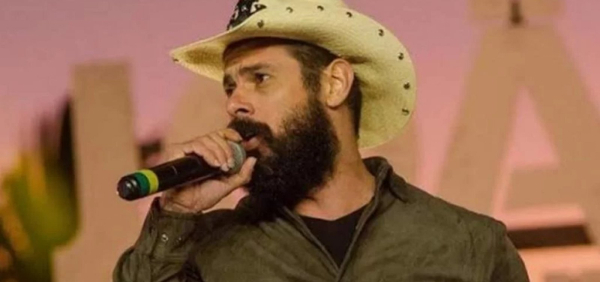 Cantor sertanejo João Carreiro morre aos 41 anos após cirurgia no coração
