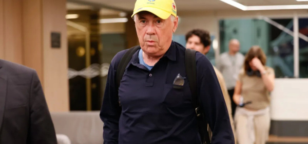 Carlos Ancelotti chega ao Brasil para assumir a Seleção Brasileira