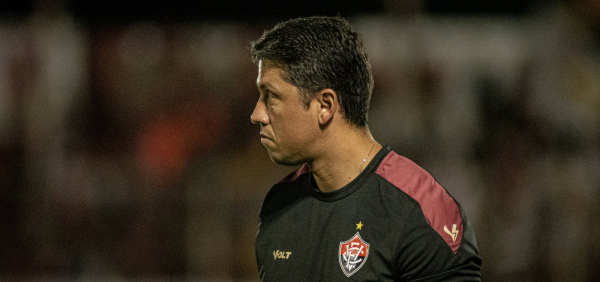 Carpini celebra vantagem do Vitória na reta final do Baiano: 