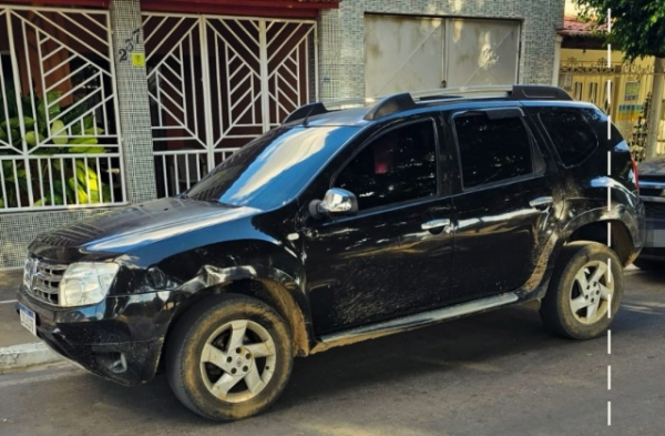 Carro roubado é encontrado pela PM em Filadélfia e motorista é preso