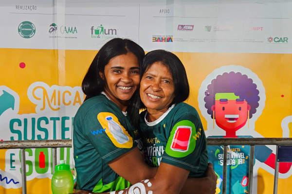 Catadores de materiais recicláveis fazem a sustentabilidade acontecer no segundo dia de festa em Feira de Santana