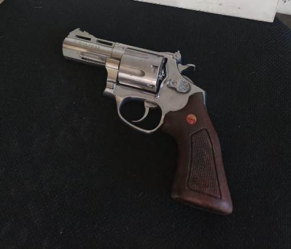 Cerco continua em Valéria: Armas apreendidas com suspeitos de integrar ‘bonde’ mortos