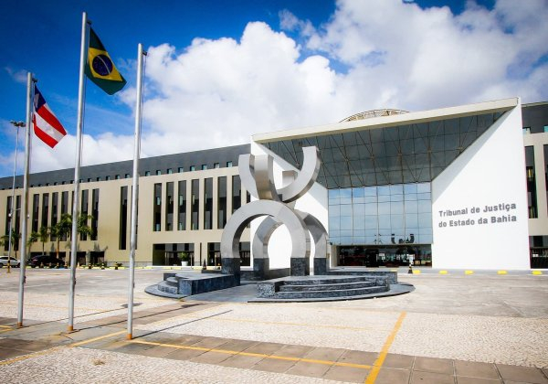 CNJ investiga juiz do TJ-BA afastado após assinar mais de mil processos durante licença médica
