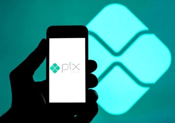 Compras e pagamentos de contas com Pix batem recorde em março