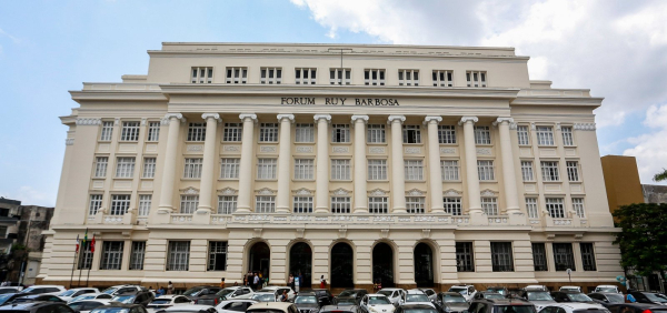Condenados à espera: Justiça baiana demora até 3 anos para baixar processos e amplia sensação de impunidade