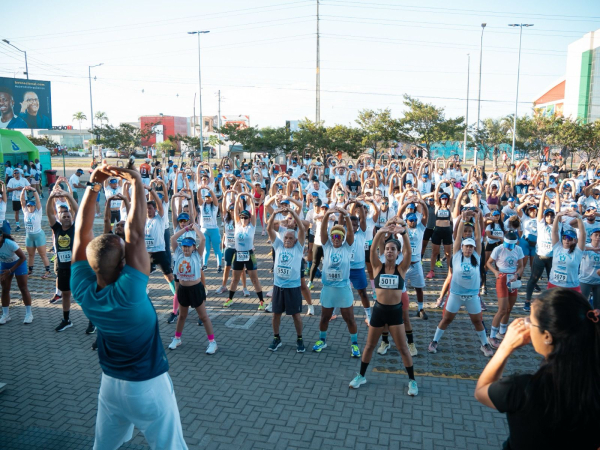 Corrida da Água leva 700 pessoas para as ruas de Feira de Santana