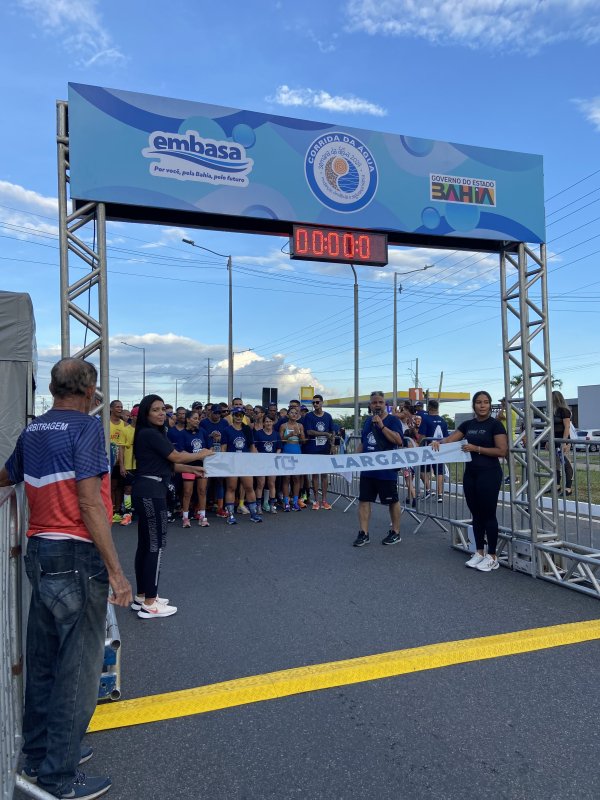 Corrida da Água leva cerca de 400 participantes para as ruas de Feira de Santana  