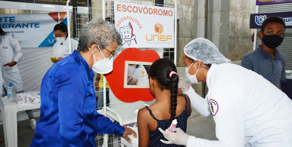 Cuidados com saúde e bem estar pessoal marcam Feira dos Direitos Humanos