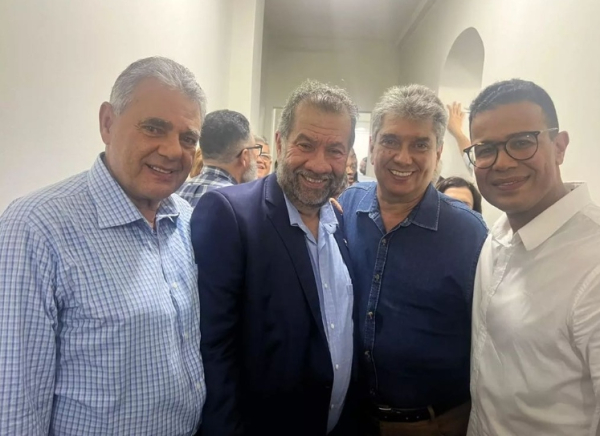 Delegação do PDT de Serra Preta se destaca em encontro partidário em Salvador