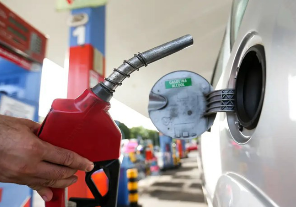 Deputados baianos gastam mais de R$ 1 milhão com combustíveis em 2025