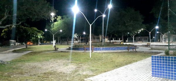Distrito Governado João Durval (Ipuaçu)  ganha moderna praça