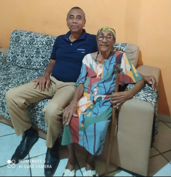 Dona Veve Recebeu Homenagens de 9 Filhos, 28 Netos e 16 Bisnetos em Seu 89º Aniversário