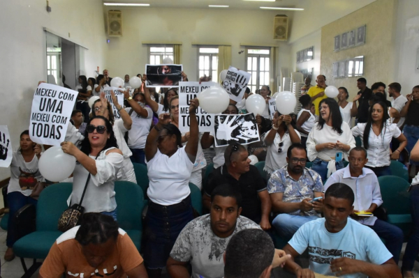 Eremita faz pronunciamento na Câmara advertindo sobre 