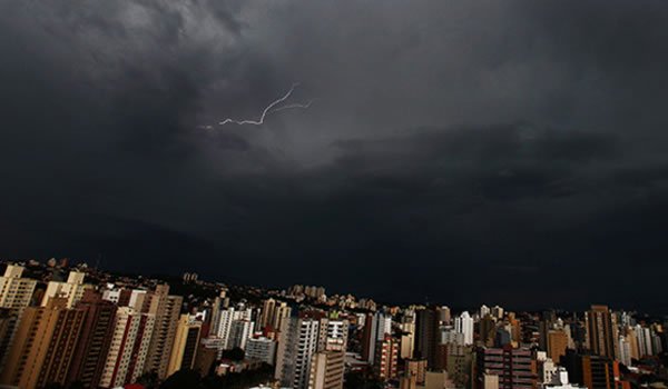 Estado de SP registra 18 mortes em decorrência das fortes chuvas