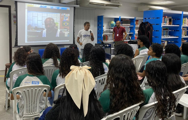 Estudantes do SESI Itapagipe conhecem projeto que recupera corais na Baía de Todos-os-Santos