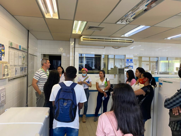 Estudantes e educadores de Feira de Santana fazem visita à Cetrel