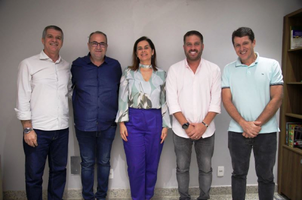 Ex-prefeito de Salinas apresenta candidatos para resgatar desenvolvimento do município