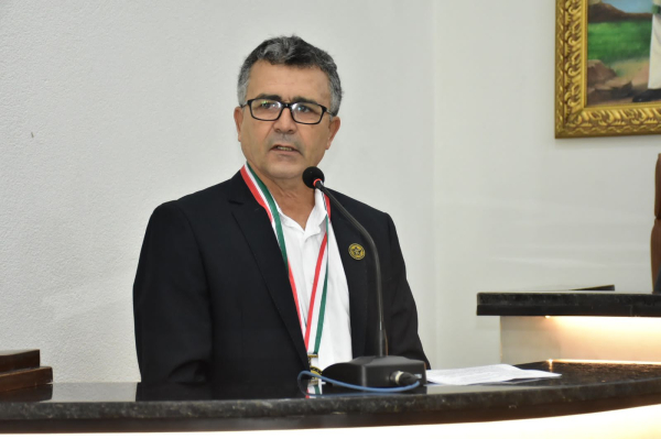 Feira de Santana homenageia a vida e dedicação do médico Dr. Deraldo Coutinho