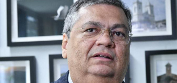 Flávio Dino suspende pagamentos de emendas pix nos estados e municípios