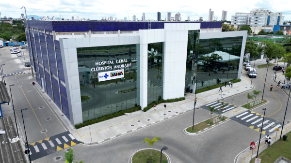 Fundação José Silveira ignora denúncias públicas e continua sem pagar salários de médicos e enfermeiras