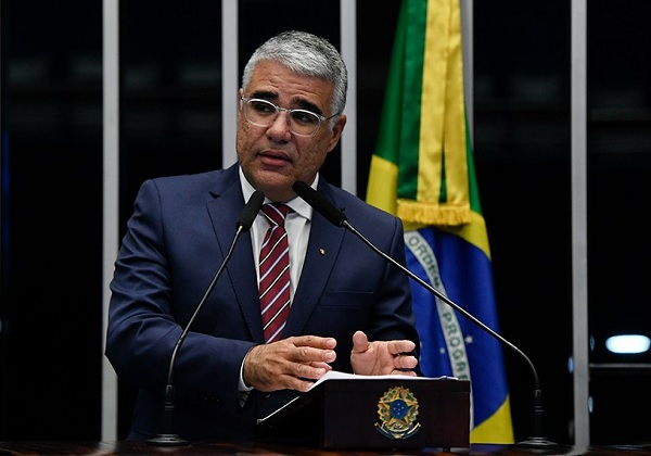Girão acusa CPI da Covid de ignorar desvios de verbas federais durante a pandemia