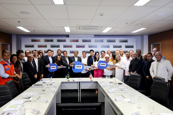 Governador recebe prefeitos baianos e chega 43 cidades atendidas no ano, em rodadas de escutas