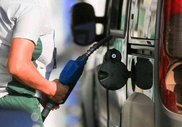 Governo anuncia mutirão para fiscalizar postos de combustíveis