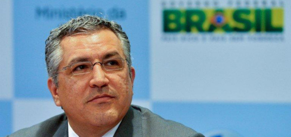 Governo decide antecipar R$10 bilhões aos estados e municípios