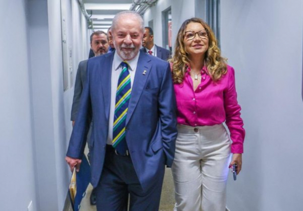 Governo Lula gasta quase R$ 200 mil com móveis para Palácio da Alvorada