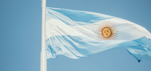 Inflação anual da Argentina chega a 250% em janeiro, maior número desde 1991