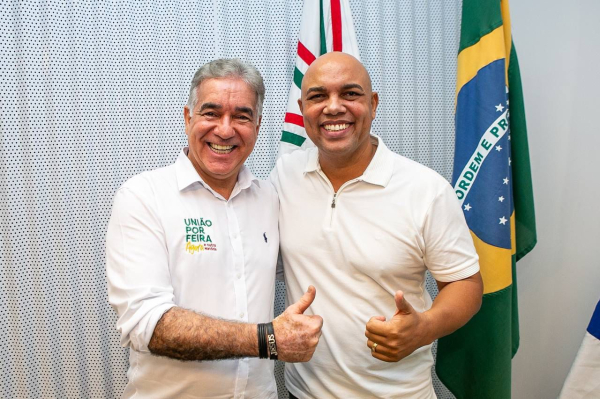 Líder evangélico Sandro Nazireu é anunciado pré-candidato a vice de Zé Neto em Feira