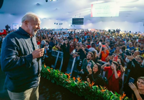 Lula: os ignorantes precisam saber que cultura não é gasto