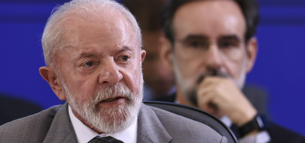 Lula convoca reunião para discutir fraude nos aposentados do INSS